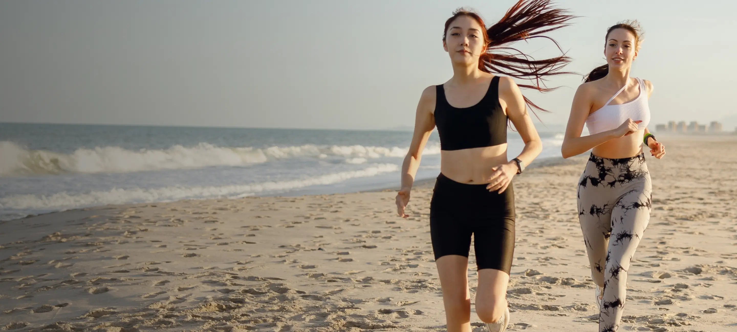 Describes the appearance of the image